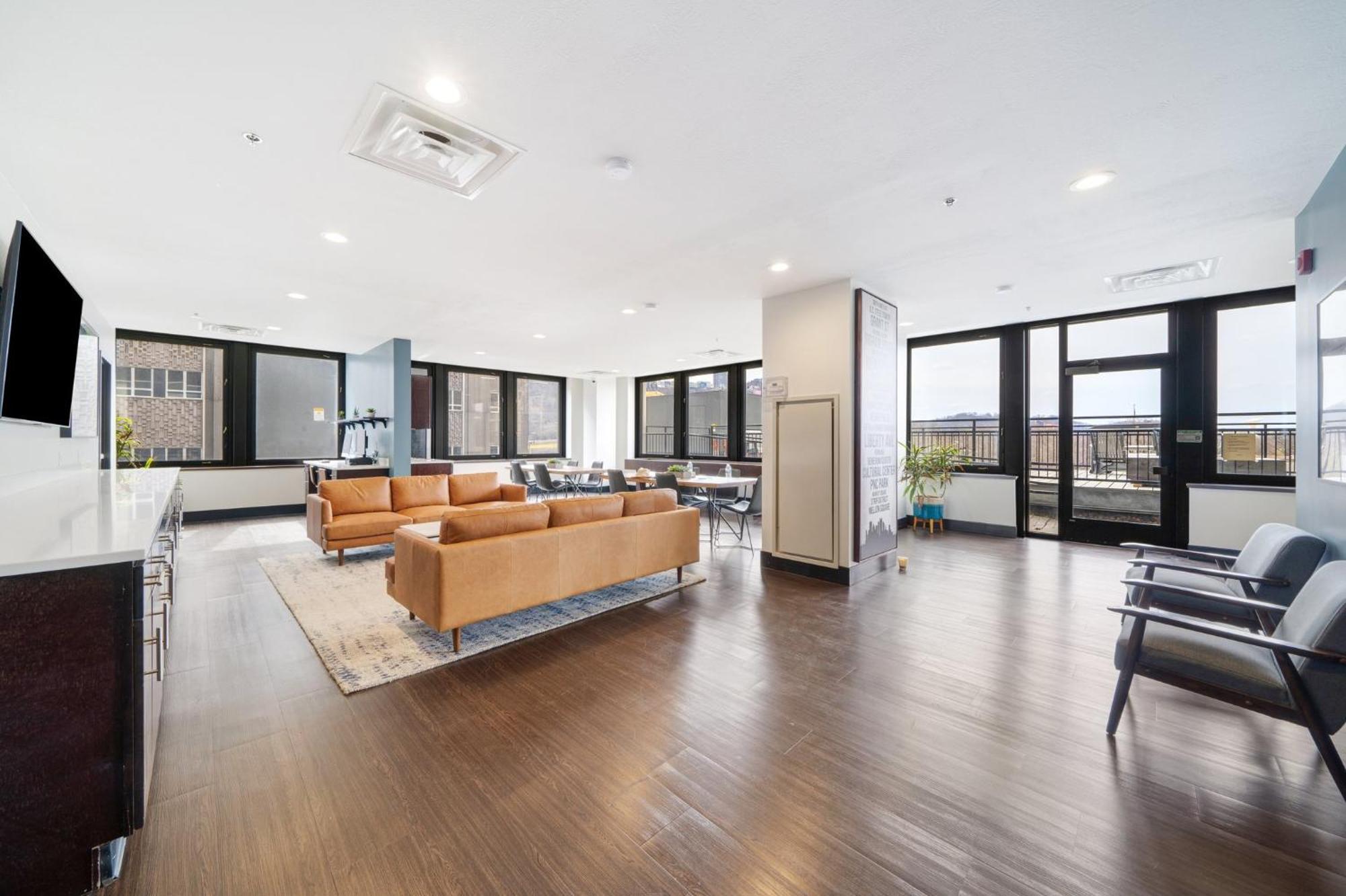 Vibrant Luxury Prime Location 24-7 Onsite Parking Gym Lounge Apartamento Pittsburgh Exterior foto